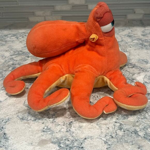Bandai Disney Finding Dory Hank The Octopus 9" Plush - Picture 3 of 5